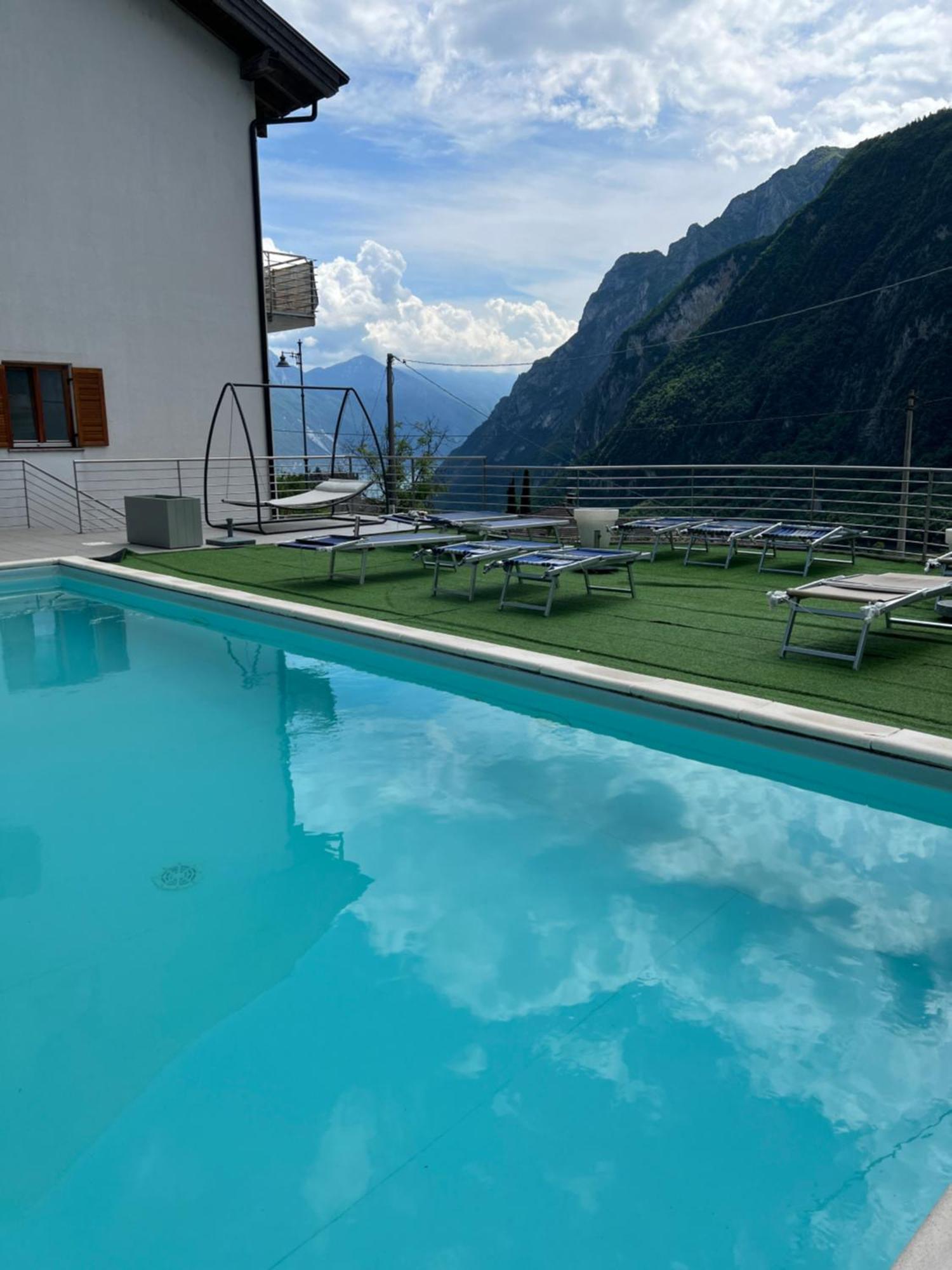 Infinity View Garda Lake Тенно Екстер'єр фото