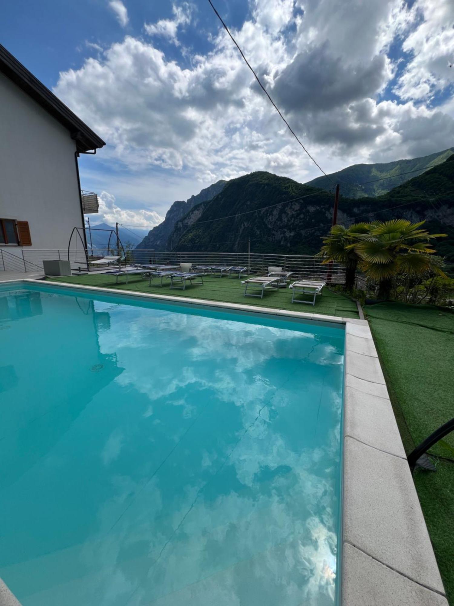 Infinity View Garda Lake Тенно Екстер'єр фото