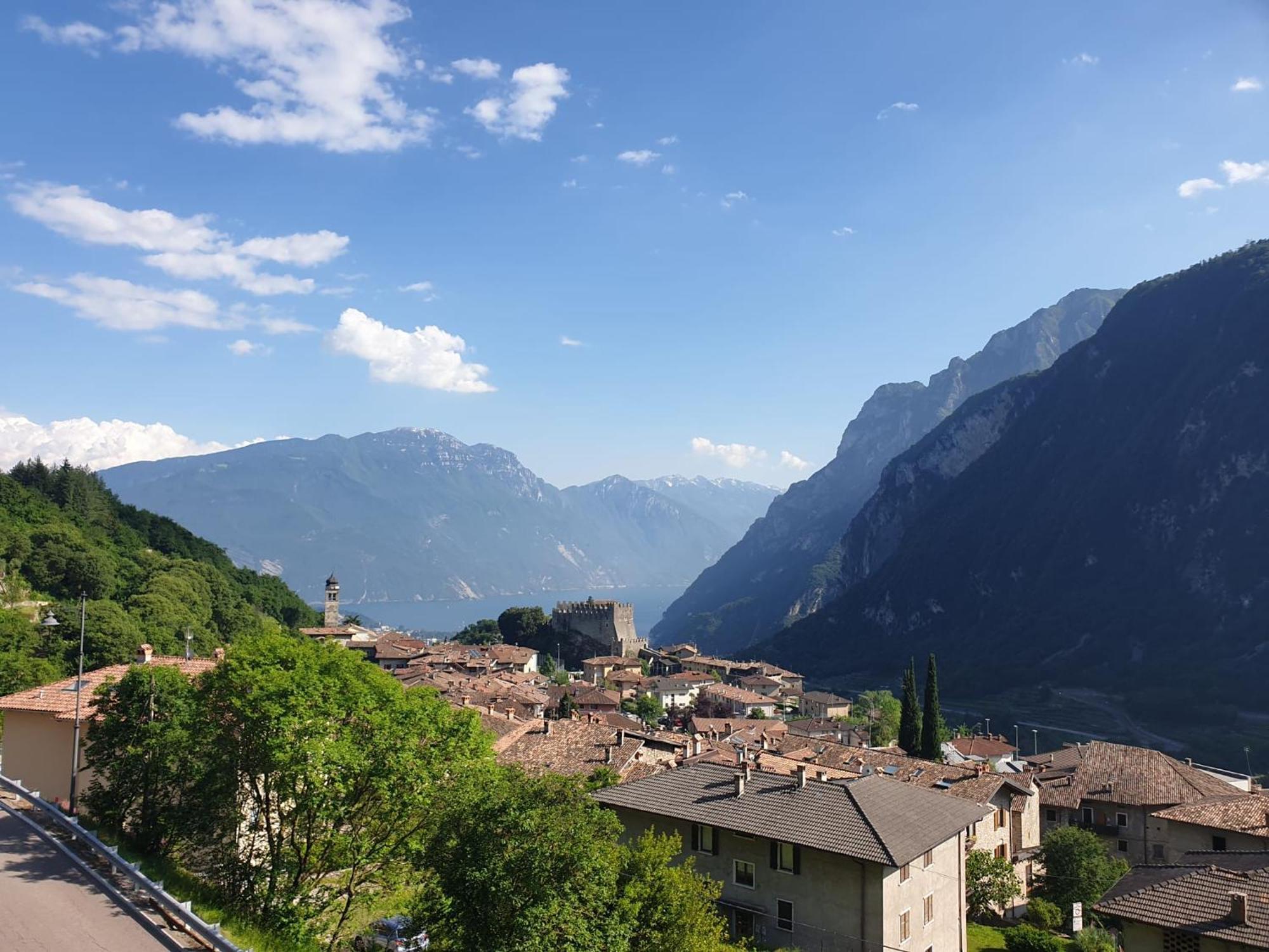 Infinity View Garda Lake Тенно Екстер'єр фото