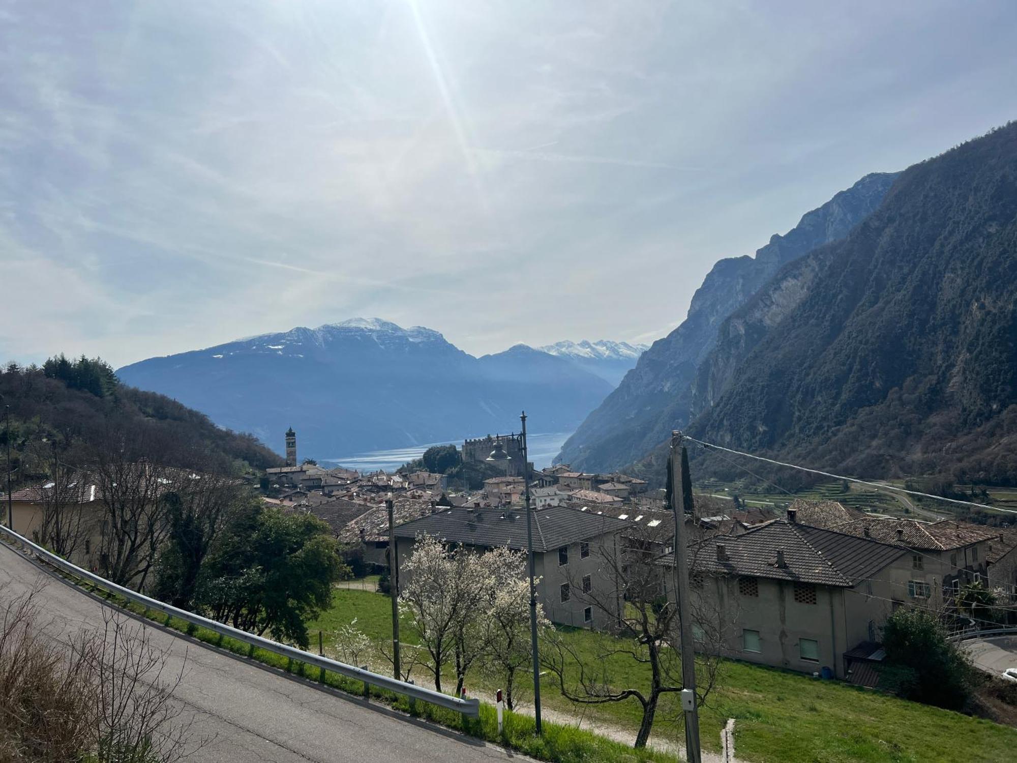 Infinity View Garda Lake Тенно Екстер'єр фото