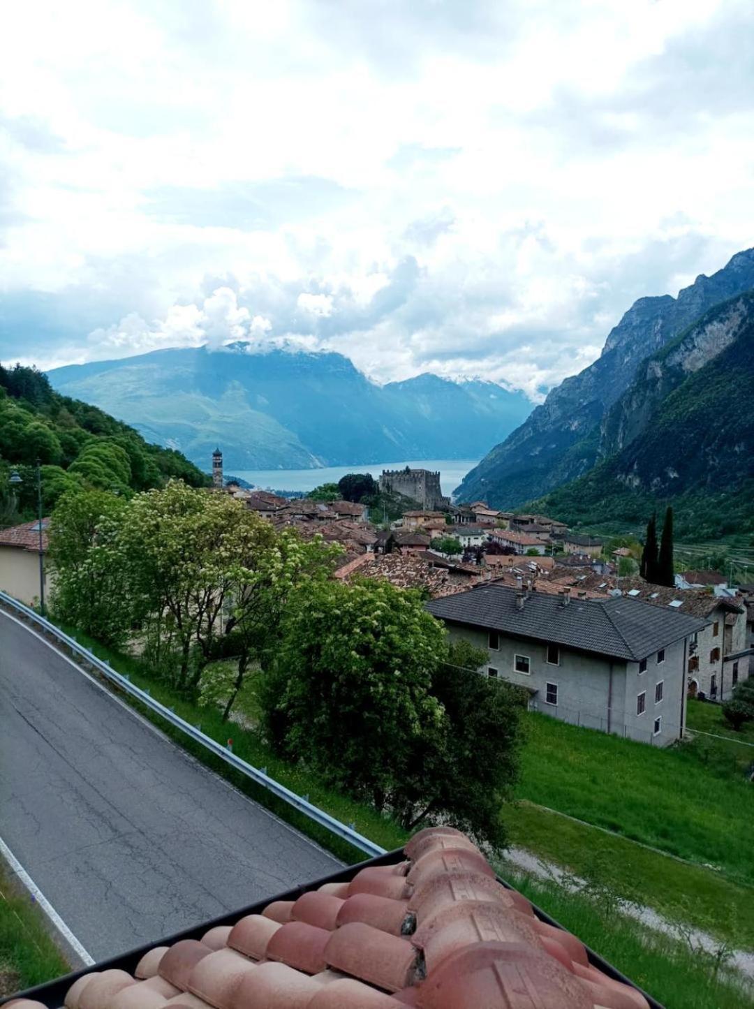 Infinity View Garda Lake Тенно Екстер'єр фото
