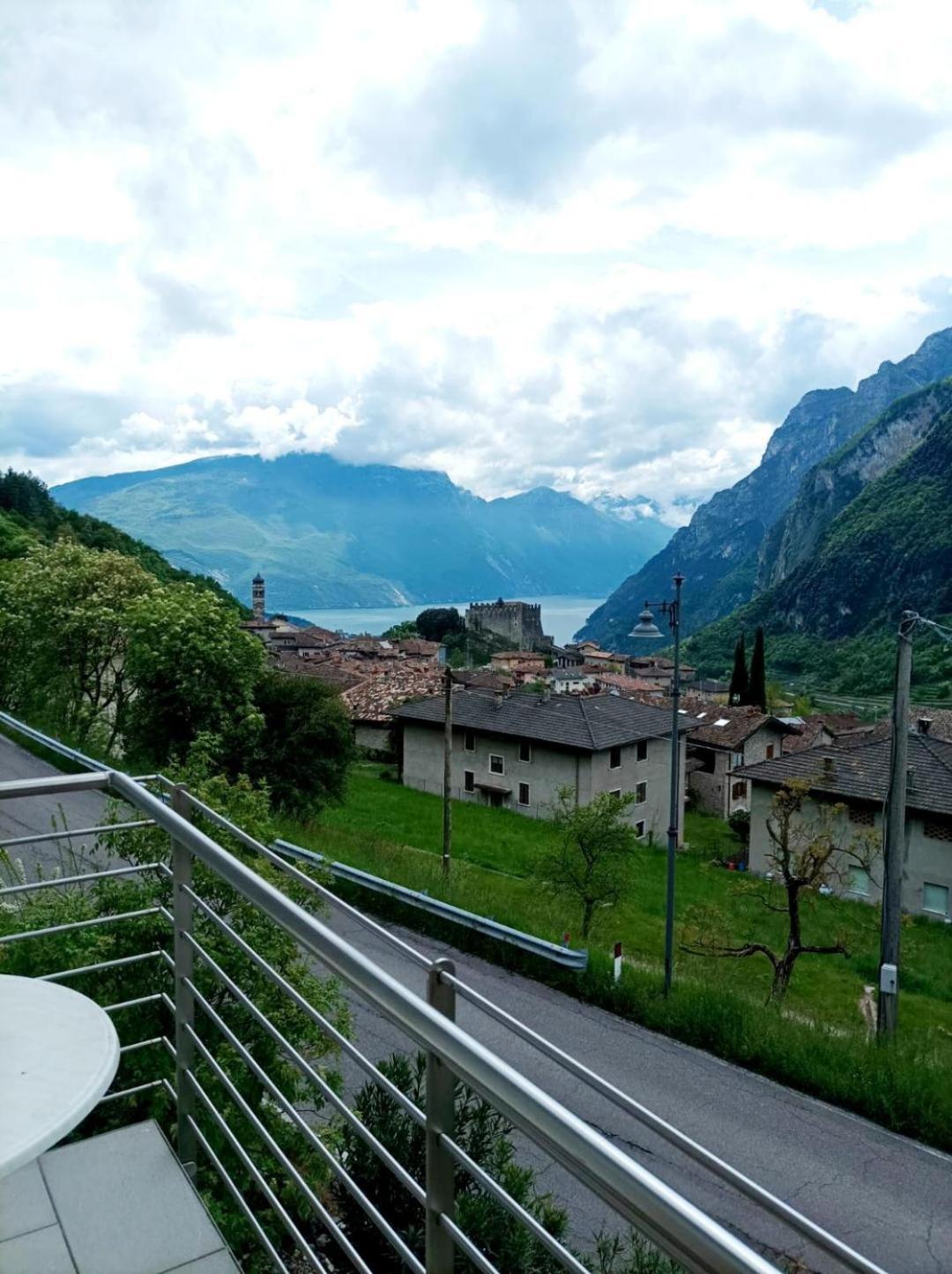 Infinity View Garda Lake Тенно Екстер'єр фото