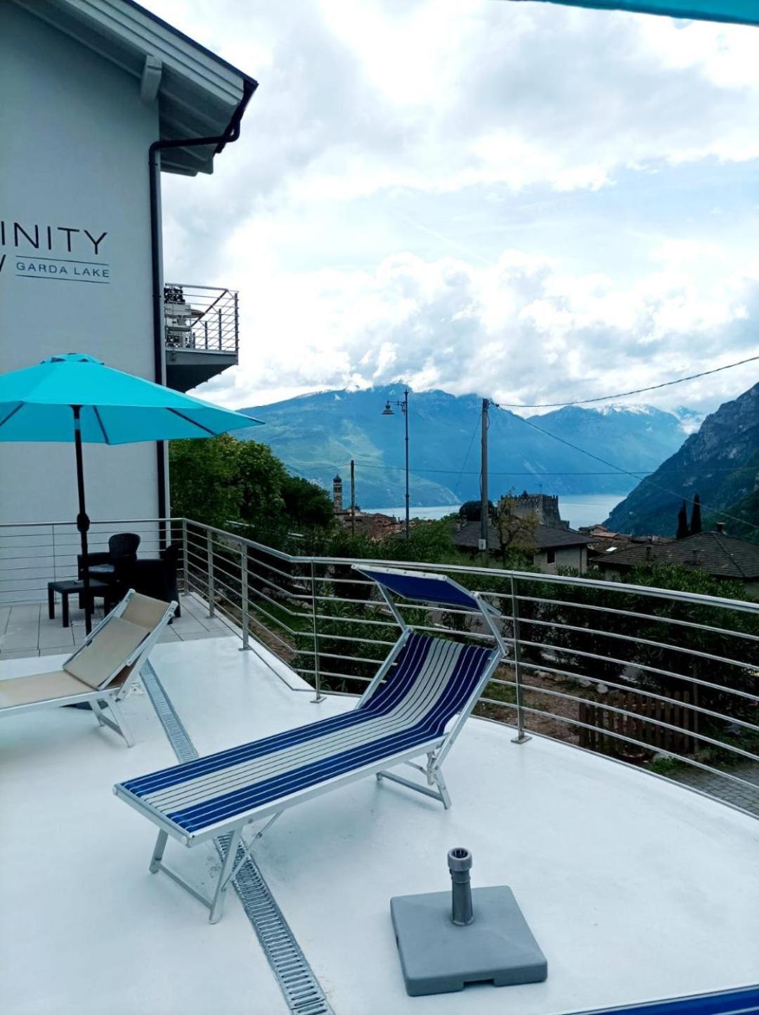 Infinity View Garda Lake Тенно Екстер'єр фото